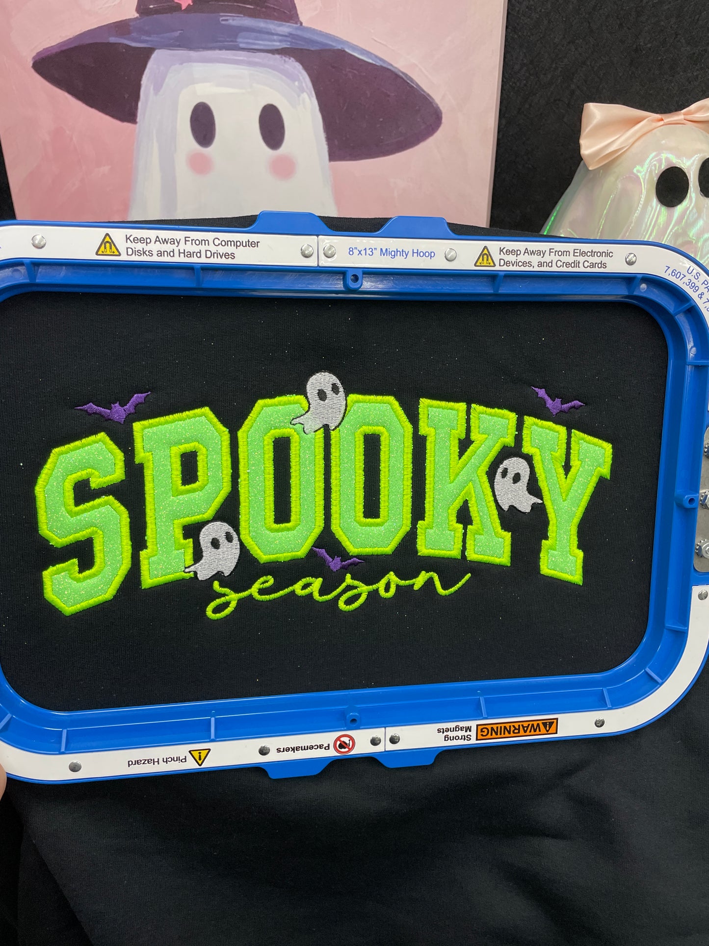 Spooky season (tshirt, hoodie & sweatshirt options)
