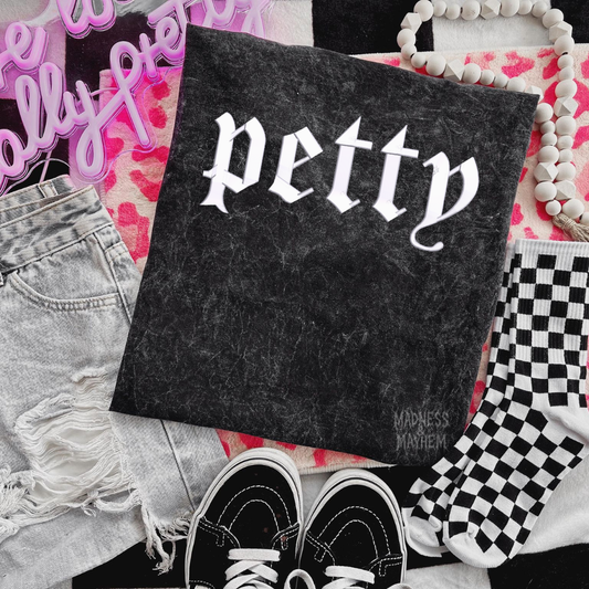 Petty Embroidered Mineralwash Tshirt